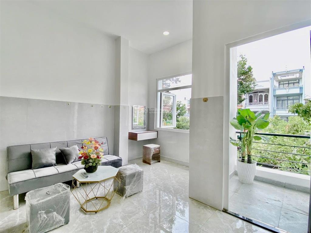 Căn hộ ban công đầy đủ nội thất gần chợ tân hương