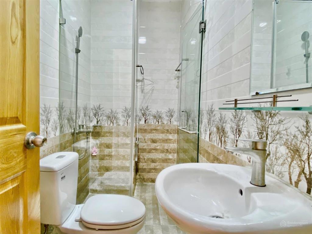 Căn hộ ban công đầy đủ nội thất gần chợ tân hương