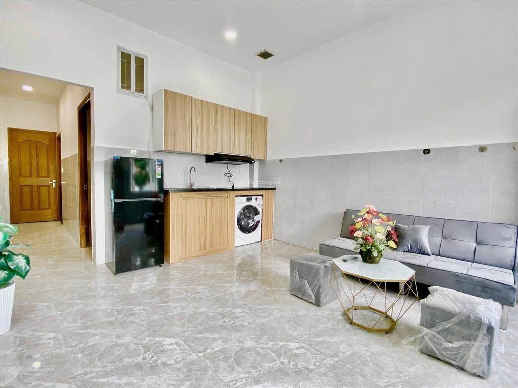 Căn hộ ban công đầy đủ nội thất gần chợ tân hương