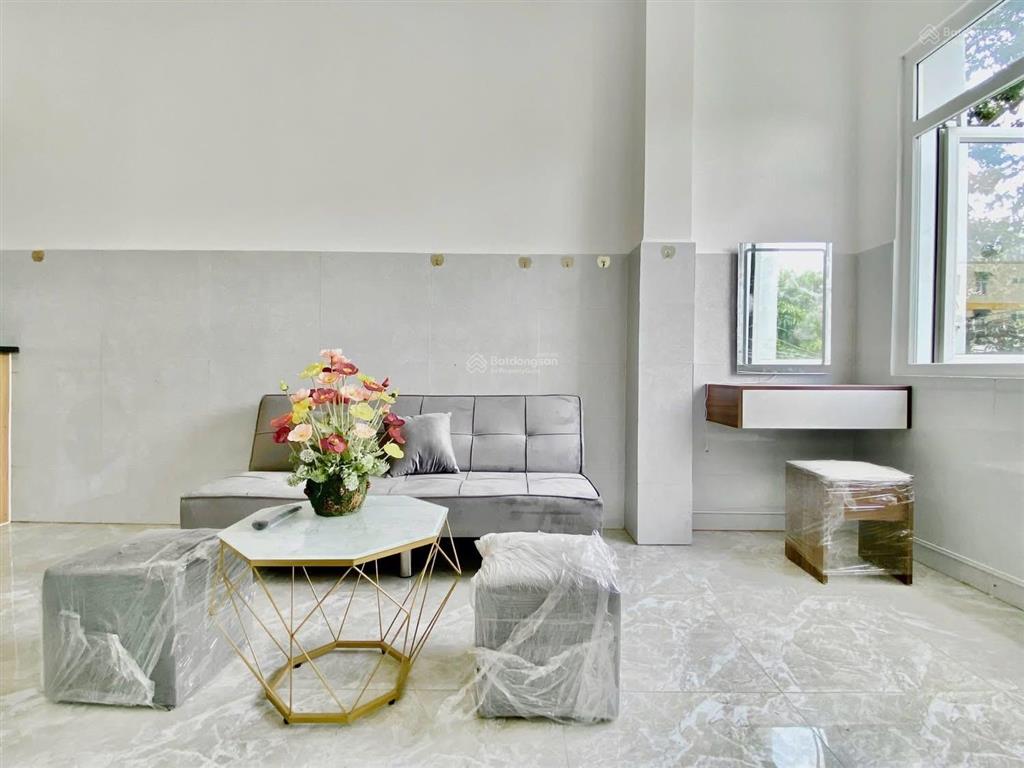 Căn hộ ban công đầy đủ nội thất gần chợ tân hương