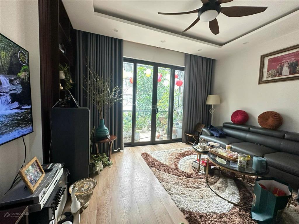 Cho thuê nhà riêng đẹp tại khu đô thị mới văn phú