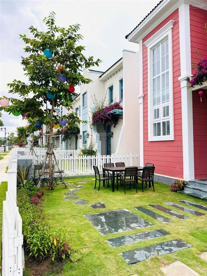 Bán biệt thự đơn lập nghỉ dưỡng view biển tại phan thiết full nội thất, đang có hđ thuê