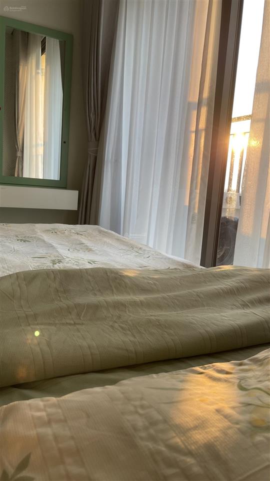 Cho thuê căn hộ studio nhỏ xinh có ban công ở vinhomes smart city