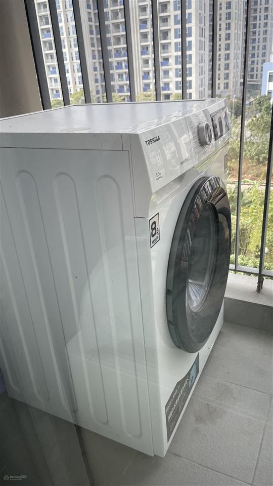 Cho thuê căn hộ studio nhỏ xinh có ban công ở vinhomes smart city