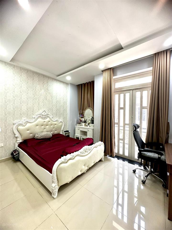 Chính chủ cho thuê nhà nguyên căn hẻm xe hơi sát vạn phúc city, hiệp bình phước, ql13