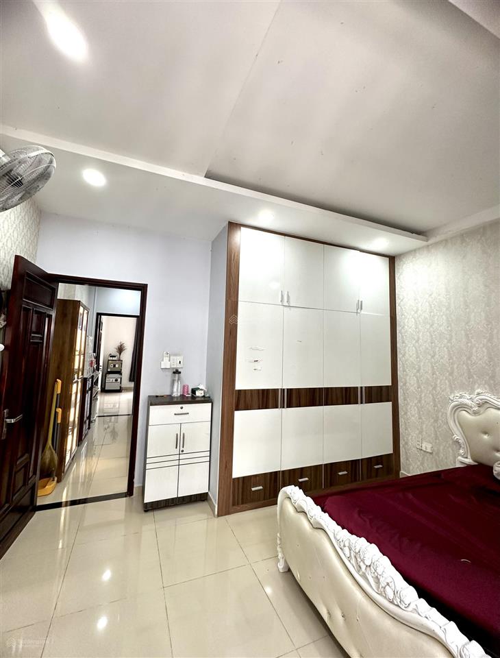 Chính chủ cho thuê nhà nguyên căn hẻm xe hơi sát vạn phúc city, hiệp bình phước, ql13