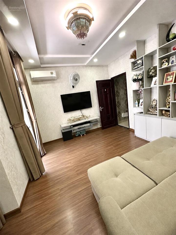 Chính chủ cho thuê nhà nguyên căn hẻm xe hơi sát vạn phúc city, hiệp bình phước, ql13