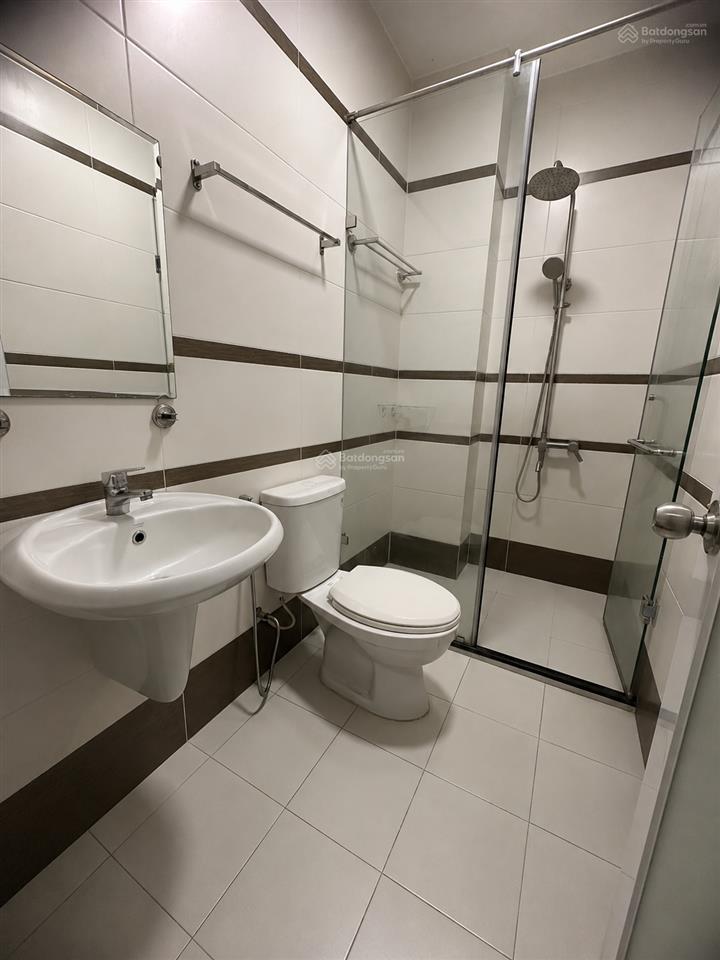 Chính chủ cho thuê nhà nguyên căn hẻm xe hơi sát vạn phúc city, hiệp bình phước, ql13