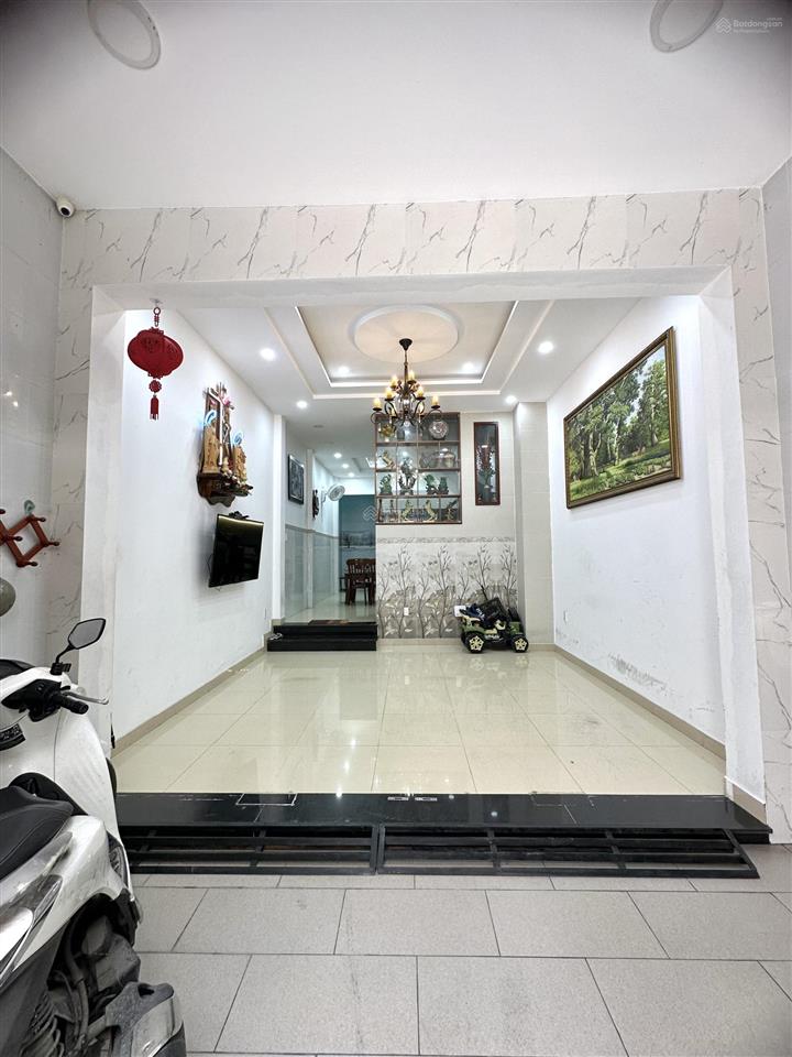 Chính chủ cho thuê nhà nguyên căn hẻm xe hơi sát vạn phúc city, hiệp bình phước, ql13