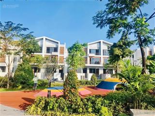 Cắt bán lỗ căn nhà phố the meadow bình chánh . giá rẻ hơn 1 tỷ so với chủ đầu tư hiện đang bán