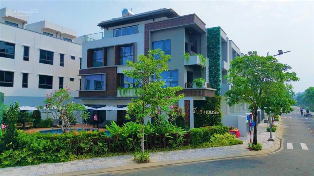 Bán lỗ căn nhà phố the meadow bình chánh.vị trí bìa đẹp giá rẻ hơn hợp đồng và thị trường đang bán