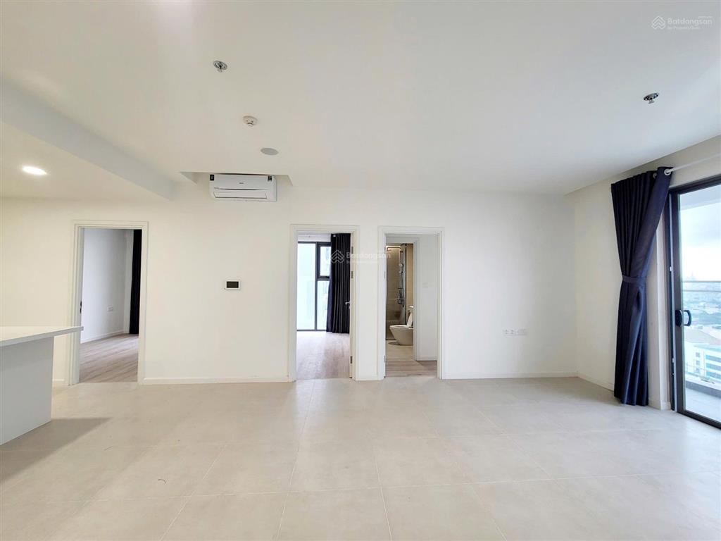 Bán căn góc urban green 3pn 102m² ban công rộng 5m đã có sổ hồng, tầng cao view landmark 81