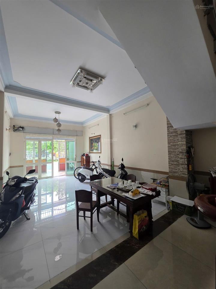 Bán nhà đường đồng đen tân bình sổ hồng riêng, nhà mặt tiền đường lớn lưu thông thuận tiện, an ninh