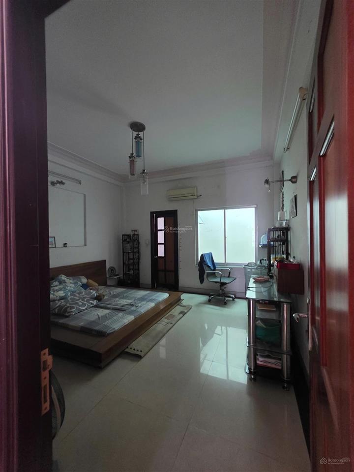 Bán nhà đường đồng đen tân bình sổ hồng riêng, nhà mặt tiền đường lớn lưu thông thuận tiện, an ninh