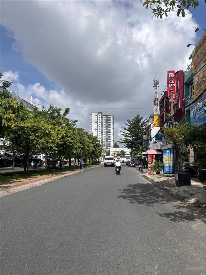 Bán nhà đường đồng đen tân bình sổ hồng riêng, nhà mặt tiền đường lớn lưu thông thuận tiện, an ninh