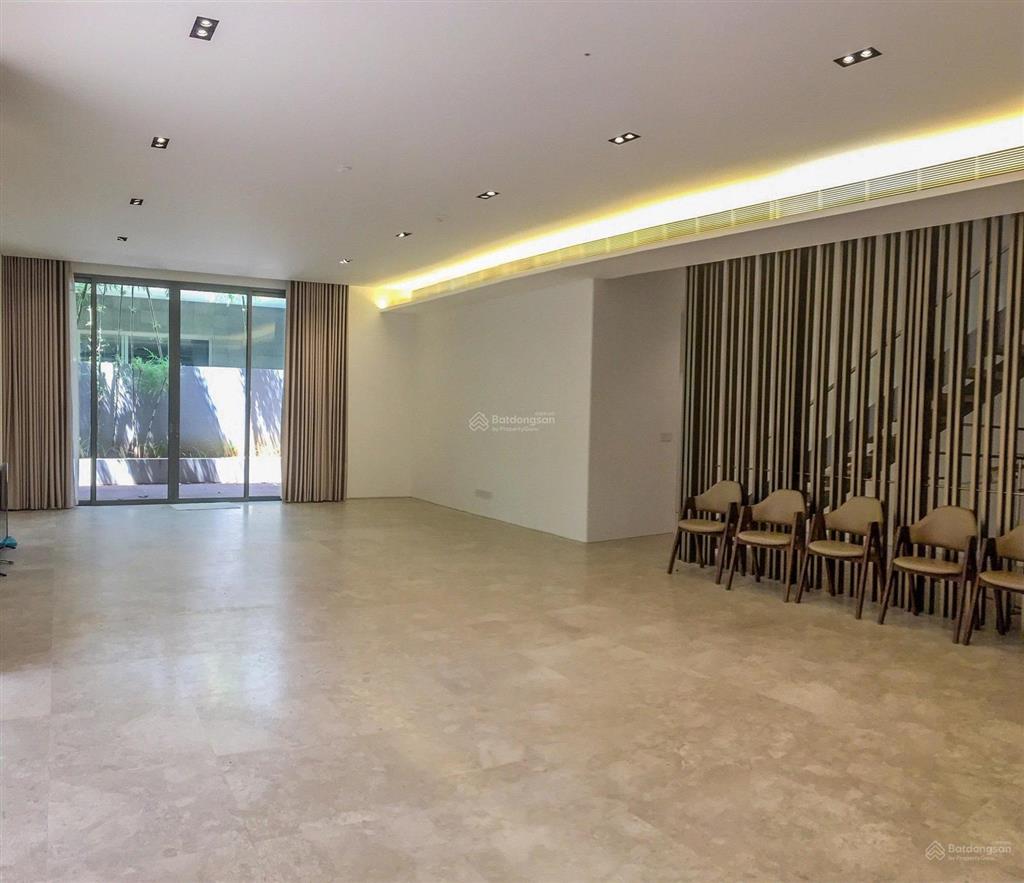 Chính chủ cần tiền, cần bán lại gấp căn biệt thự song lập tại holm residence q2. giá 180 tỷ