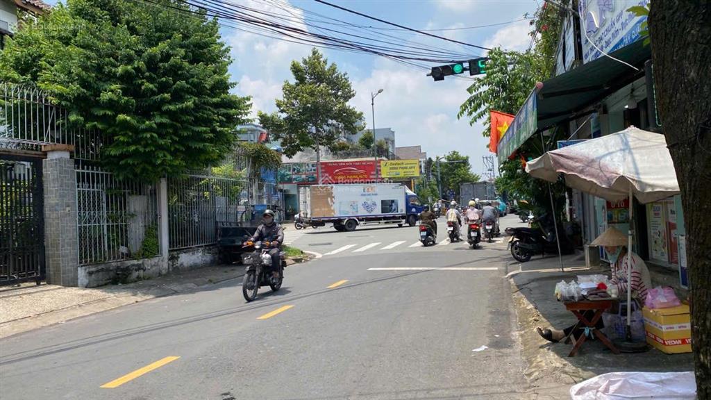 Bán đất full thổ cư đường số 9 (phạm văn đồng) p. linh tây gần chợ thủ đức (2.156m2) 50 tr/m2