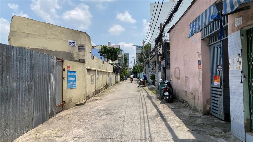 Bán đất full thổ cư đường số 9 (phạm văn đồng) p. linh tây gần chợ thủ đức (2.156m2) 50 tr/m2