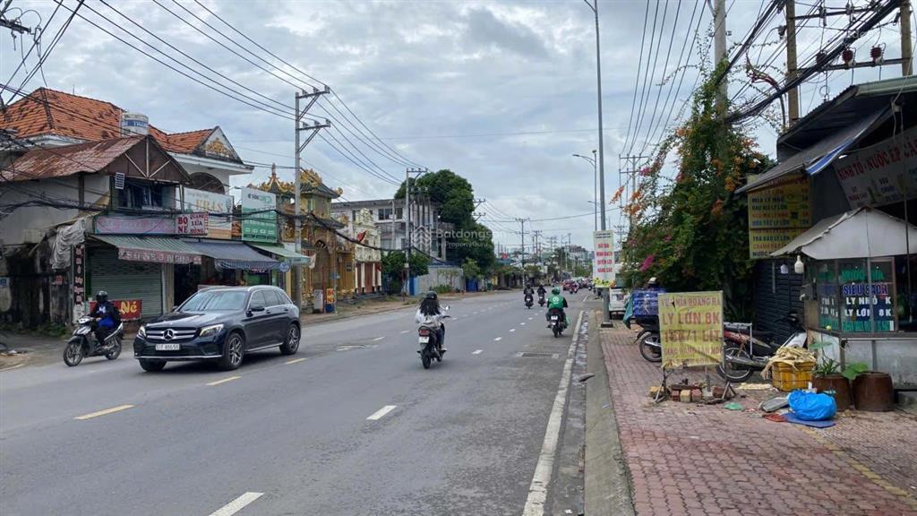 Bán nhà biệt thự 4 tầng mặt đường lê văn chí, quận thủ đức, gần chợ (219m²) 35 tỷ