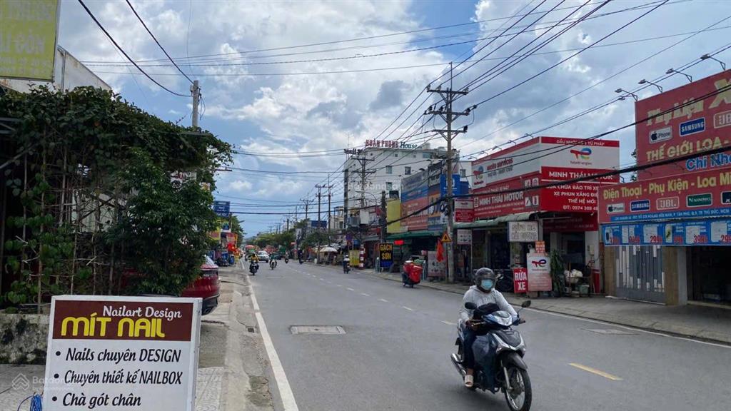 Bán nhà mặt phố đường hoàng hữu nam rộng 30 mét gần ngã 4 lê văn việt q9 (156,9m2) 17.5 tỷ