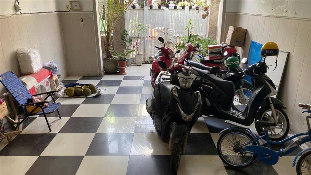 Bán nhà riêng 3 tầng kdc hiện hữu mặt đường 35 p. bình trưng q2 gần chợ cây xoài (117m²) 12,5 tỷ