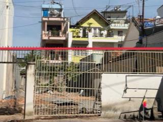 Giá 25 tỷ 250 triệu chủ bán đất 2 mặt tiền đường dương hiến quyền và phó đức chính ngang 7.5m  bắc