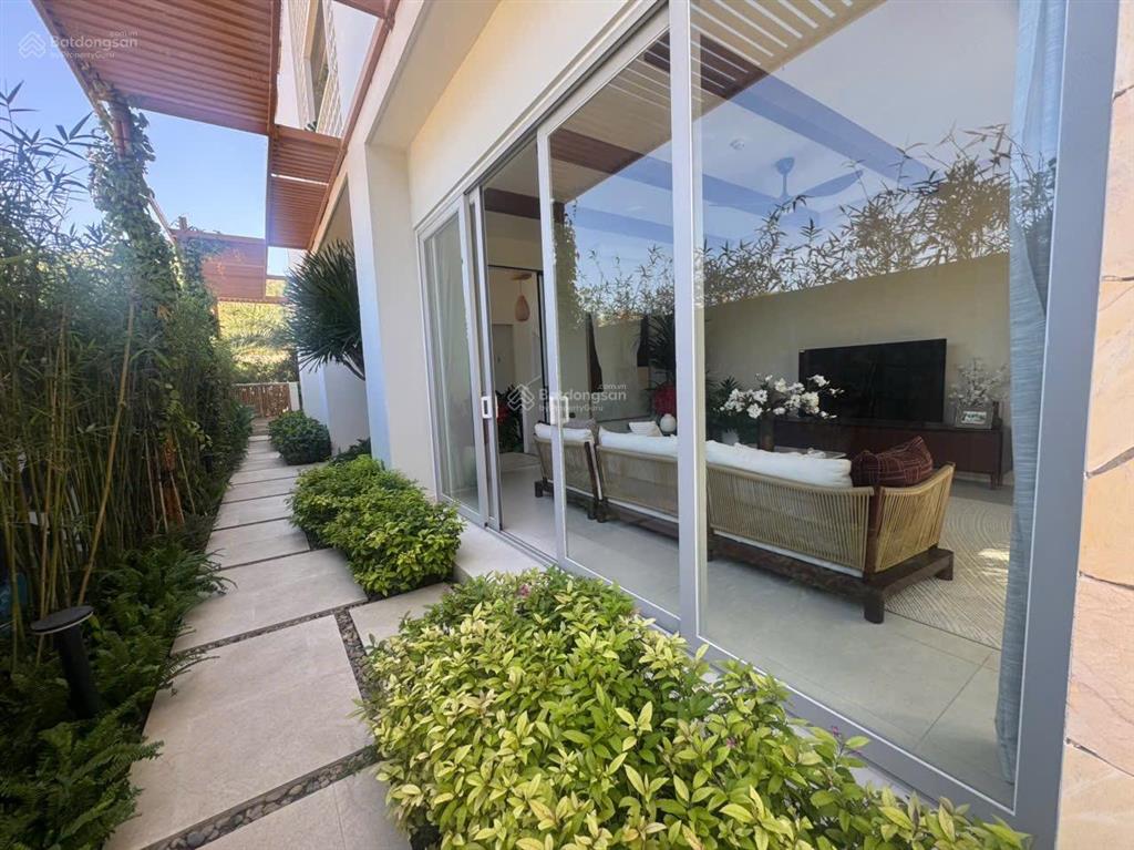 Biệt thự latien villa góc 2 mặt tiền đẹp tại dự án vega city nội thất cao cấp.