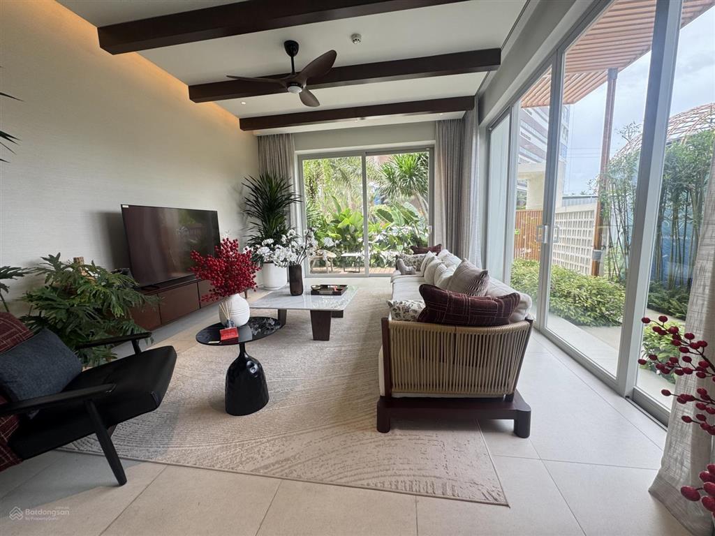 Bán biệt thự latien villa 3 mặt tiền mẫu nature villa lt801 view toàn cảnh dự án vega city.