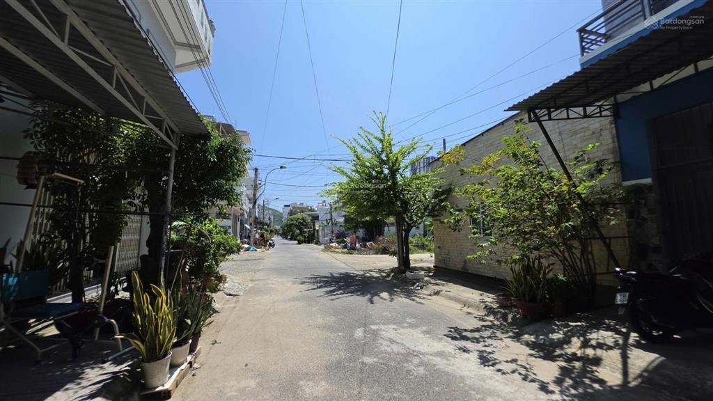 Chủ bán 2 lô đất liền kề góc 2 mặt tiền đường vũ hữu vĩnh hoà bắc nha trang ngang 10m  tđc hòn xệ