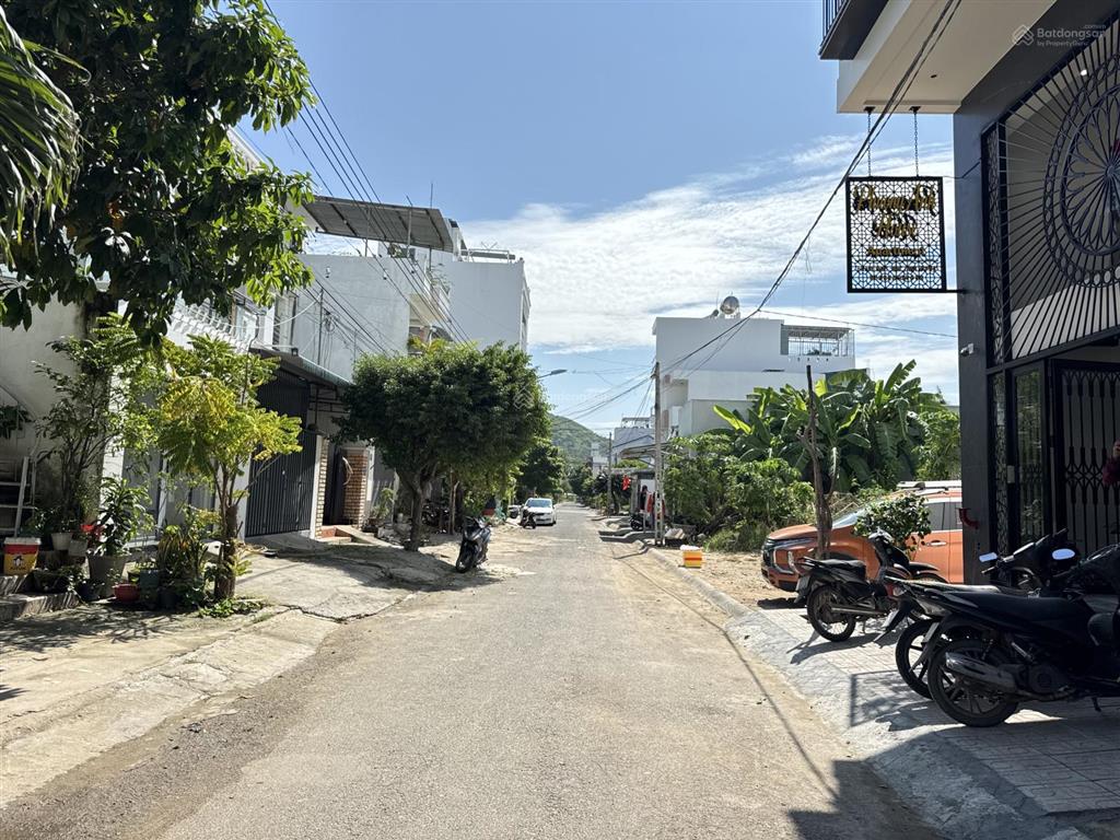 Chủ bán 2 lô đất liền kề mặt tiền vũ hữu ngang 10m  tđc hòn xện  bắc nha trang.