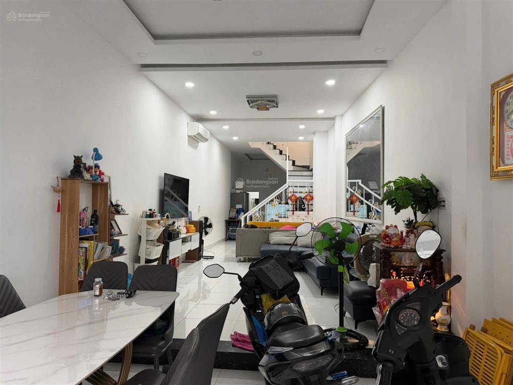 Nhà 2 tầng mặt tiền đường dương hiến quyền, vị trí kinh doanh, giá 8 tỷ 650  bắc nha trang