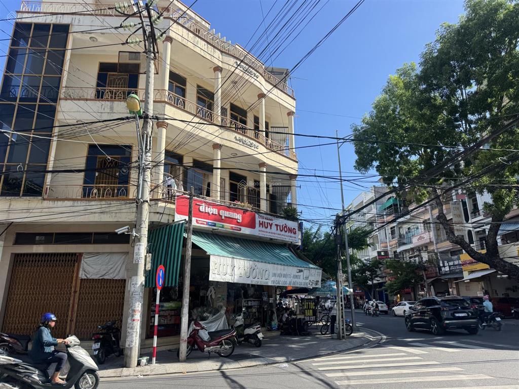 Góc 2 mặt tiền ngô gia tự và bạch đằng mặt tiền ngang 8,6m trung tâm thành phố nha trang
