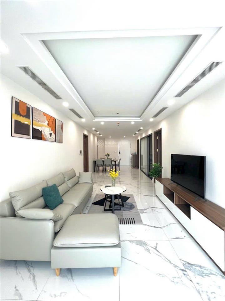 Cho thuê chcc sunshine center  dt 108m2, 2pn+ , full nội thất đẹp,nhận nhà luôn. 0815 489 ***