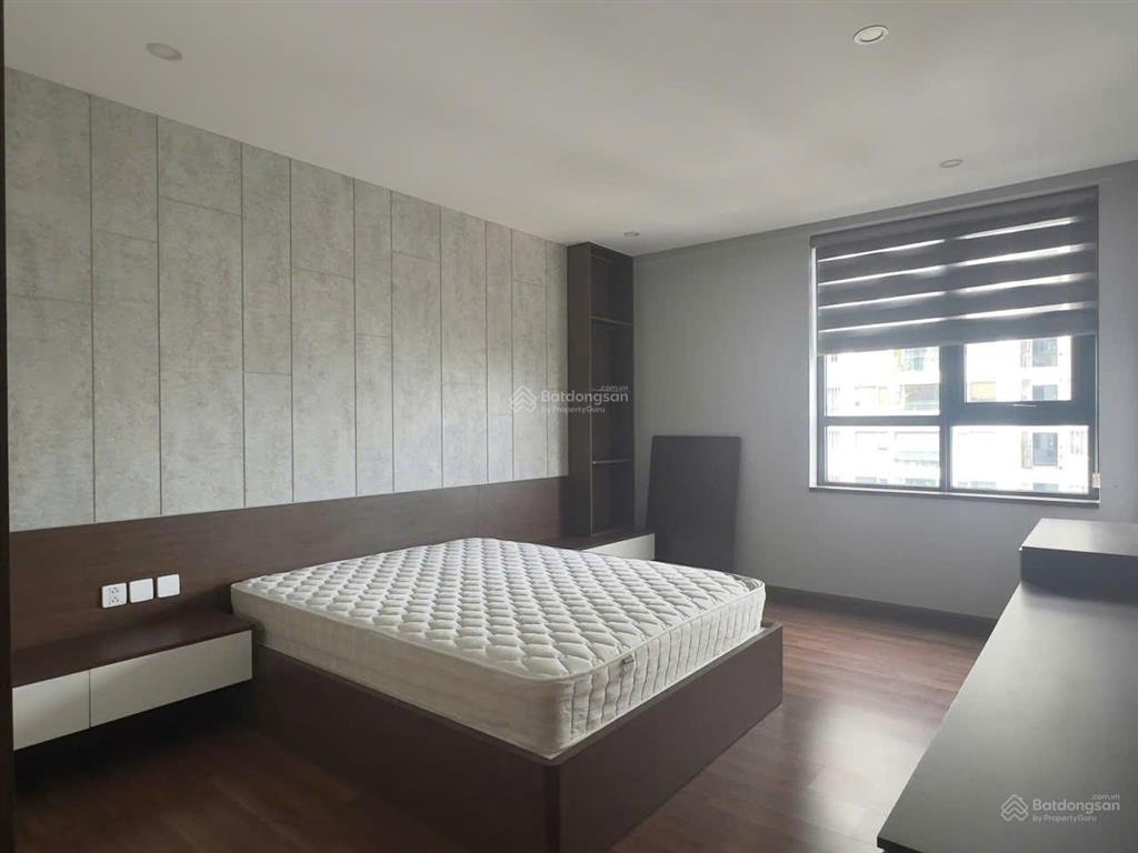 Cho thuê chcc n04a ngoại giao đoàn, 83m2, 2pn, 2wc, nội thất cb, bc hướng nam thoáng mát