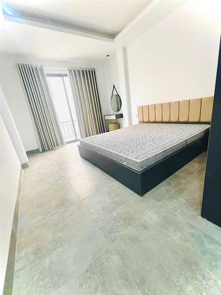 Hiếm nhà mới xây tây hồ  ngõ thông  thang máy hàn quốc nhập khẩu 13.9t