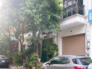 Hàng hiếm xuân la  tây hồ  oto 7 chỗ đỗ cửa  thang máy  lô góc
