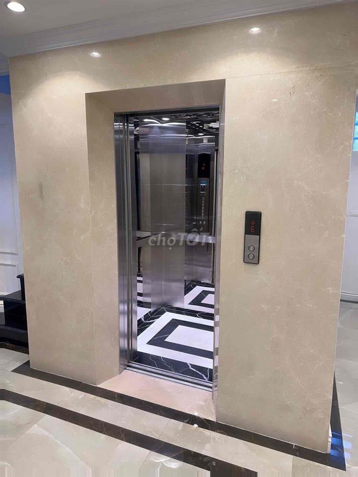 Cho thuê căn hộ dịch vụ 40m2 full nội thất Ngọc Lâm ô tô đỗ cửa