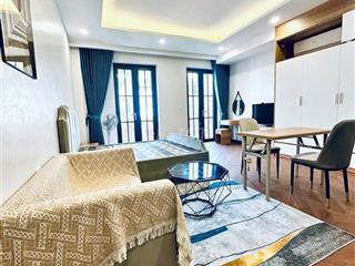 Cho thuê căn hộ 50m2 ô tô đỗ cửa Ngọc Lâm thông Nguyễn Văn Cừ