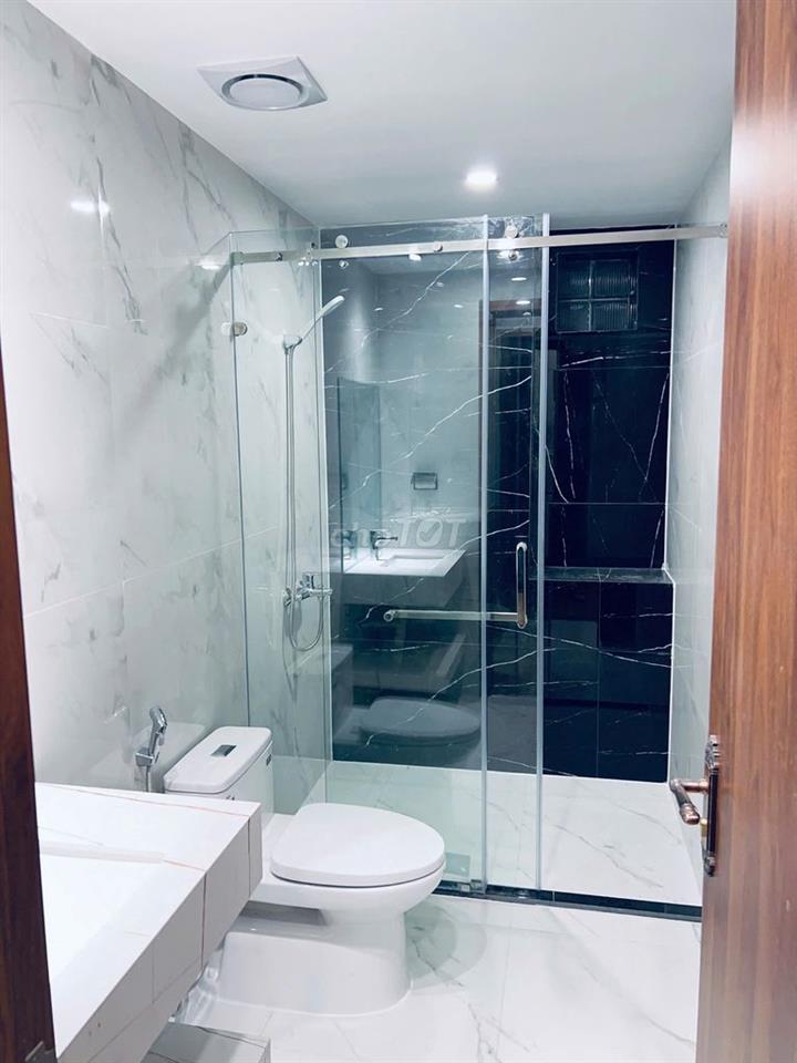 Cho thuê căn hộ 50m2 ô tô đỗ cửa Ngọc Lâm thông Nguyễn Văn Cừ