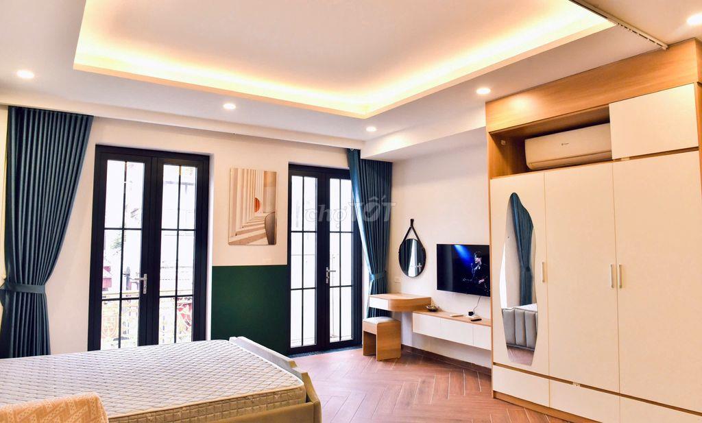 Cho thuê căn hộ 50m2 tại Ngọc Lâm,ô tô đỗ cửa