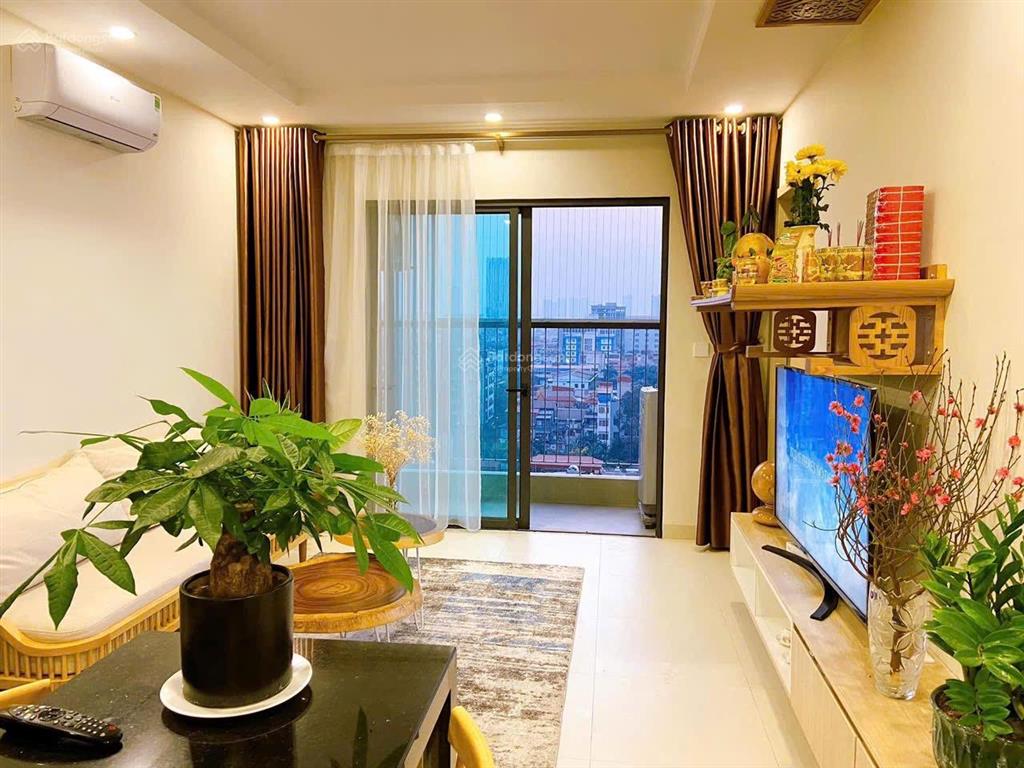 Bán căn hộ 70 m2 2pn 2wc view đẹp tại samsora premier giá 4,5 tỷ, căn vuông full đồ sẵn sổ