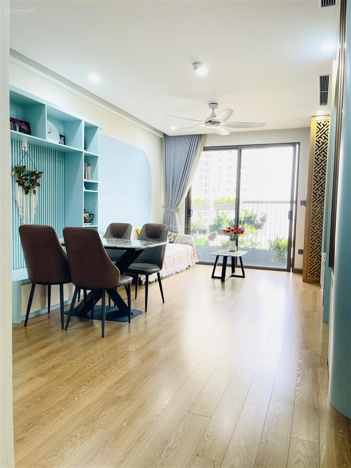 Chủ làm ăn phát đạt cần bán căn hộ samsora vạn phúc 70 m2 2 ngủ 2 vs full đồ 4.3 tỷ bc đông nam