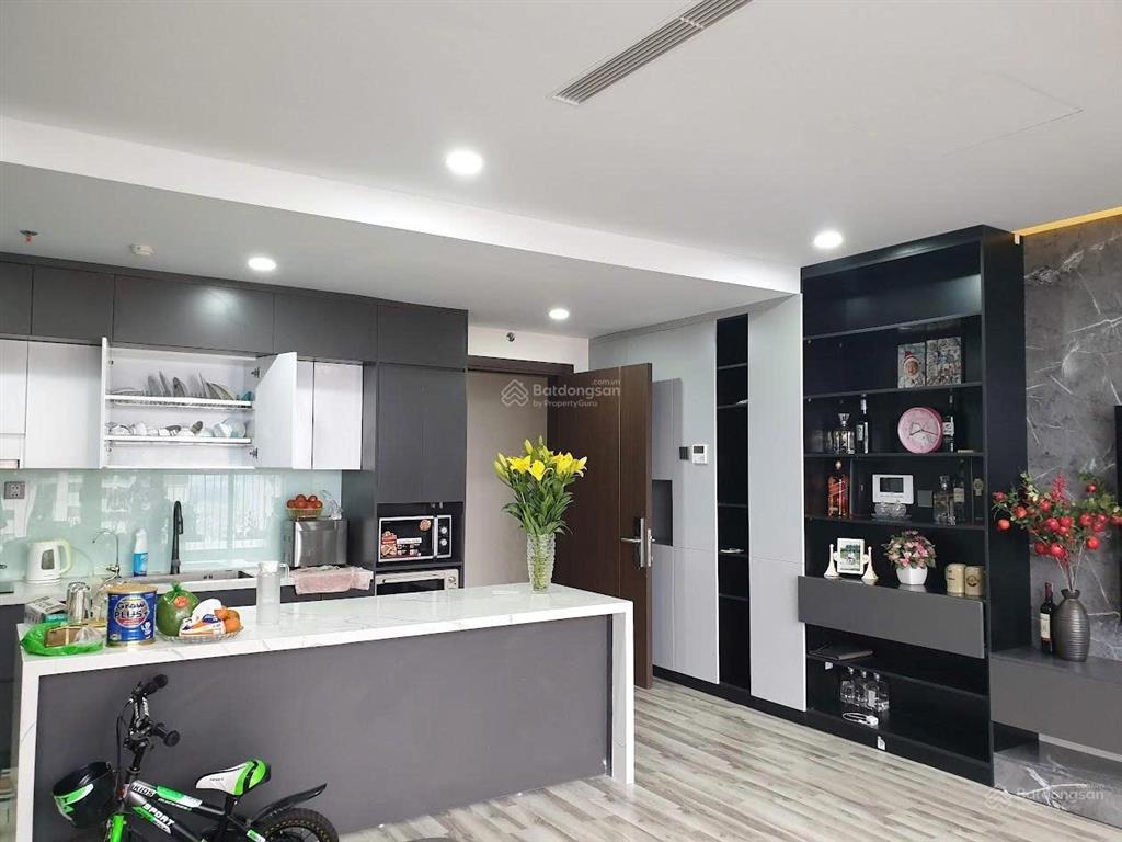 Cần bán căn hộ the light tố hữu đối diện mipec 131 m2 3 ngủ 2 vs full đồ giá 9.5 tỷ bc đông nam
