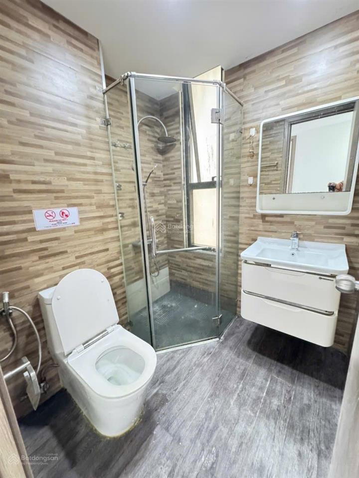 Cho thuê cc icon 56, 19 triệu vnd, 90m2, 3pn, 2wc, nội thất cơ bản, tại quận 4, tp.hcm