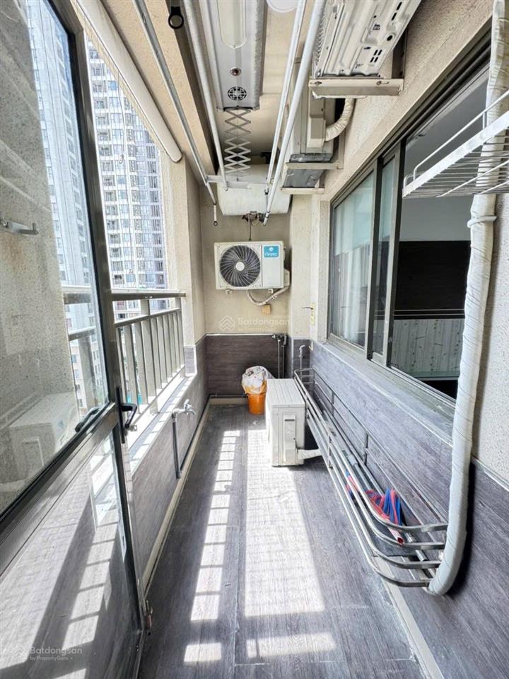 Cho thuê cc icon 56, 19 triệu vnd, 90m2, 3pn, 2wc, nội thất cơ bản, tại quận 4, tp.hcm