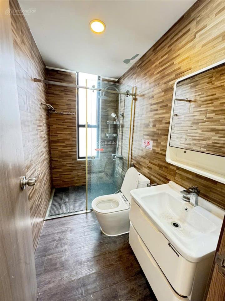 Cho thuê cc icon 56, 19 triệu vnd, 90m2, 3pn, 2wc, nội thất cơ bản, tại quận 4, tp.hcm