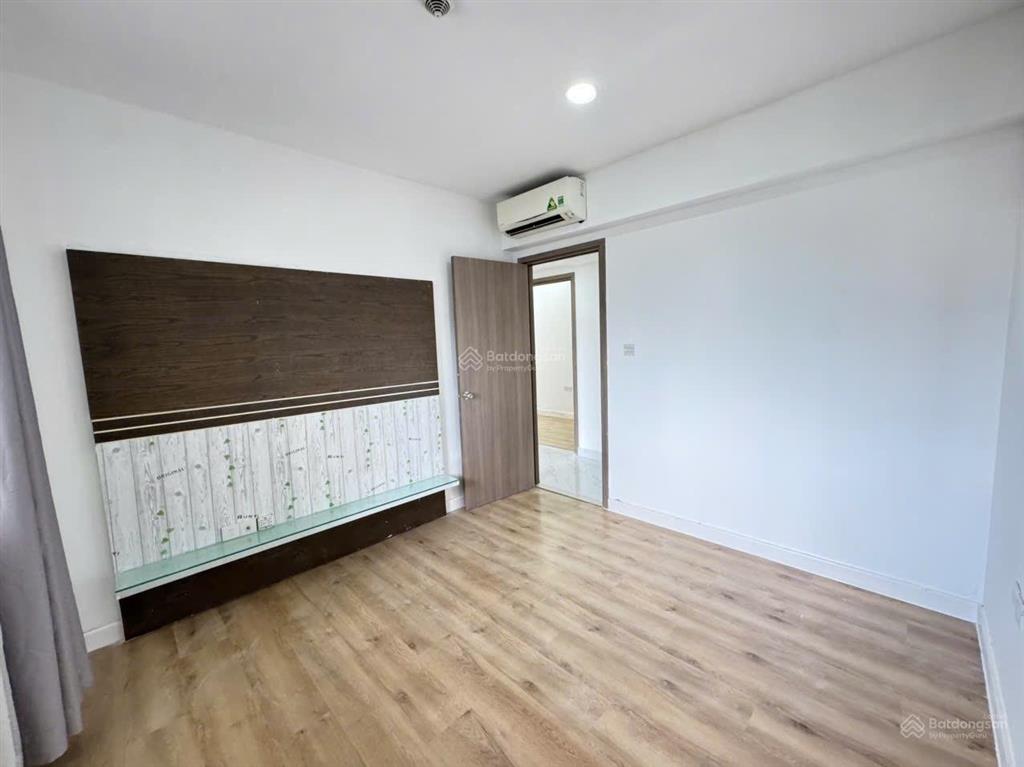 Cho thuê cc icon 56, 19 triệu vnd, 90m2, 3pn, 2wc, nội thất cơ bản, tại quận 4, tp.hcm