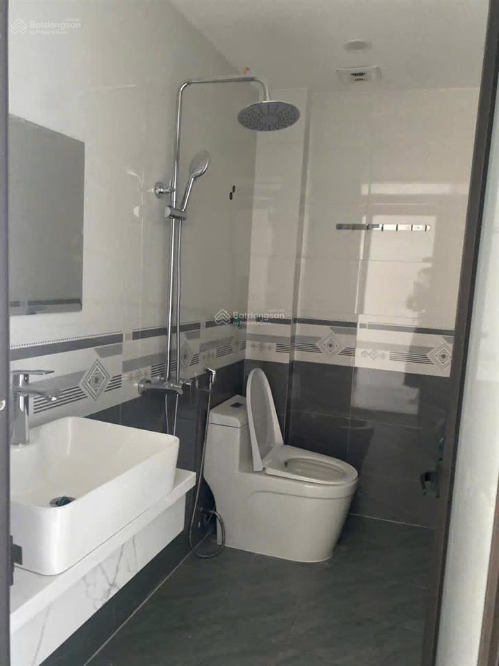 Chính chủ cho thuê nhà nguyên căn 4n5 tầng vĩnh ninh, vĩnh quỳnh