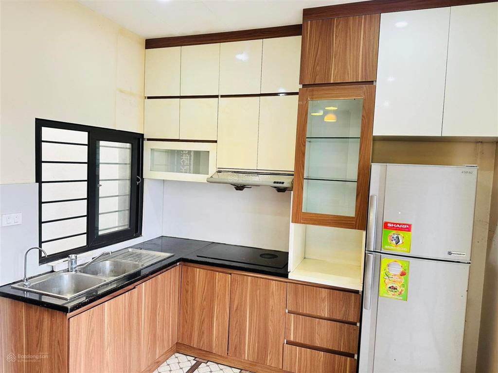 Cho thuê liền kề flc  5 tầng  thang máy  20tr