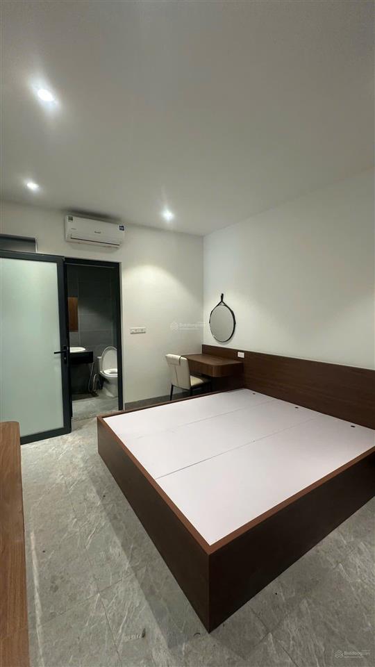 Thạch bàn  nguyên căn 6 ngủ  full đồ  ô tô tránh